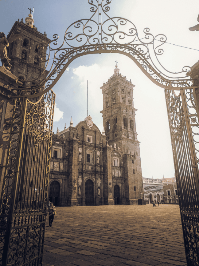 Turismo en Puebla, ¿Qué visitar en Puebla?, Lugares turísticos de Puebla, Centro historico de Puebla, Actividades en Puebla, Catedral de Puebla, Lugares romanticos en Puebla, Turismo religioso en Puebla, Arquitectura en Puebla, Templos y capillas en Puebla, Planes de fin de semana en Puebla.