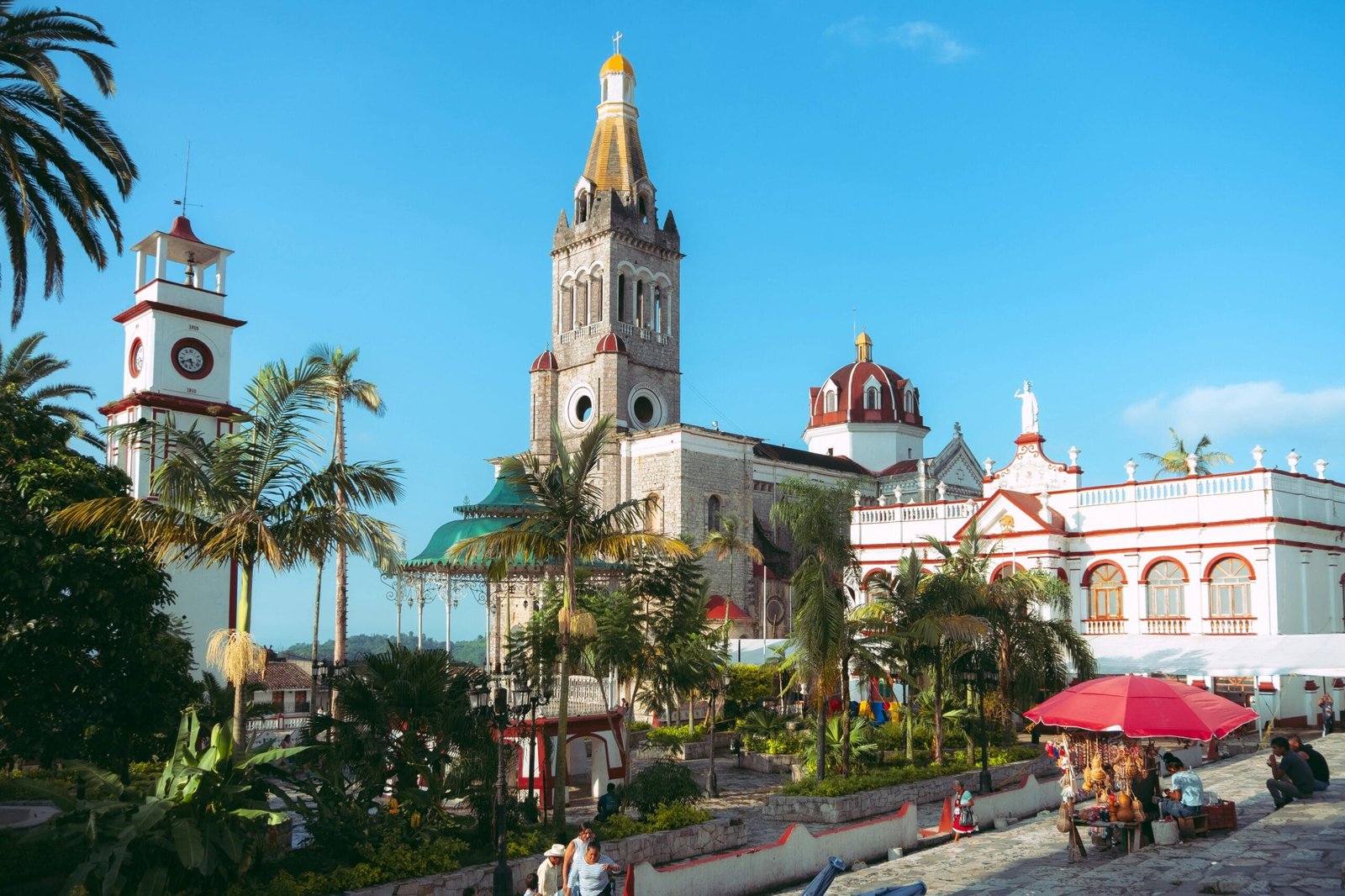 Valle de piedras encimadas, Cultura y tradiciones de Puebla, festividades de Puebla, pueblos cercanos a Puebla para visitar, rutas turísticas en Puebla, Zacatlan, Arquitectural colonial.