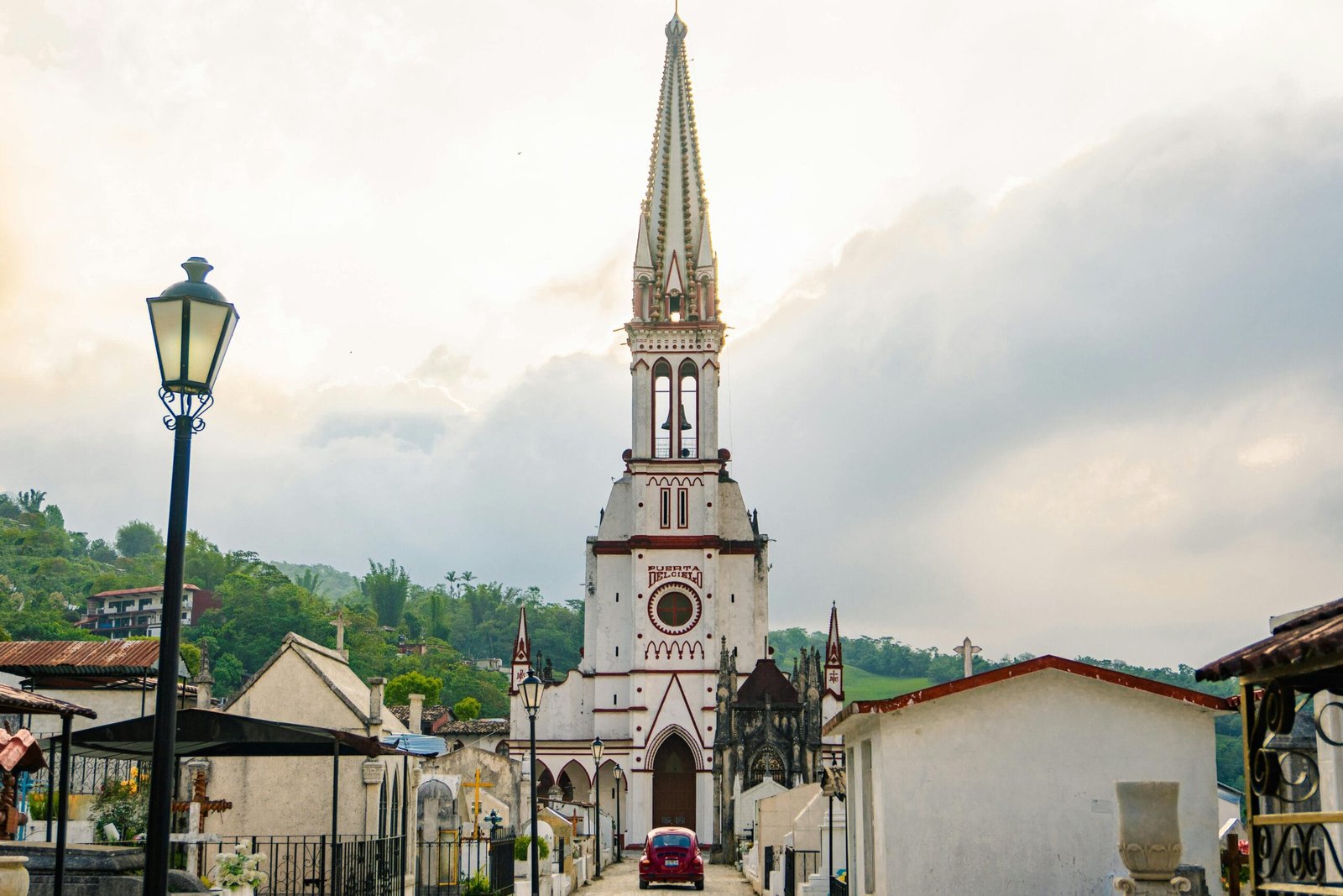 Cultura y tradiciones de Puebla, festividades de Puebla, pueblos cercanos a Puebla para visitar, rutas turísticas en Puebla, Zacatlan, Arquitectural colonial.